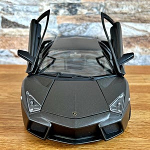 Lamborghini Reventon | Modellauto | Diecast Auto | Maßstab 1:18 Modellauto | Automodelle | die gegossenes Modell | Lamborghini | Die Cast Auto Mattschwarz