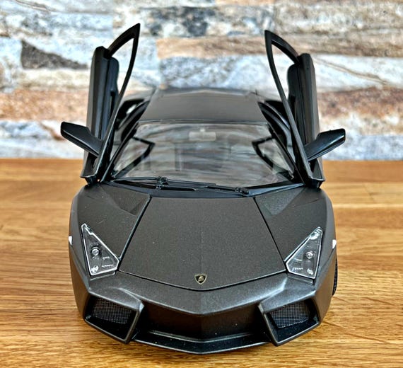 Lamborghini Reventon | Model Car | Diecast Car | 1/18 Scale Model