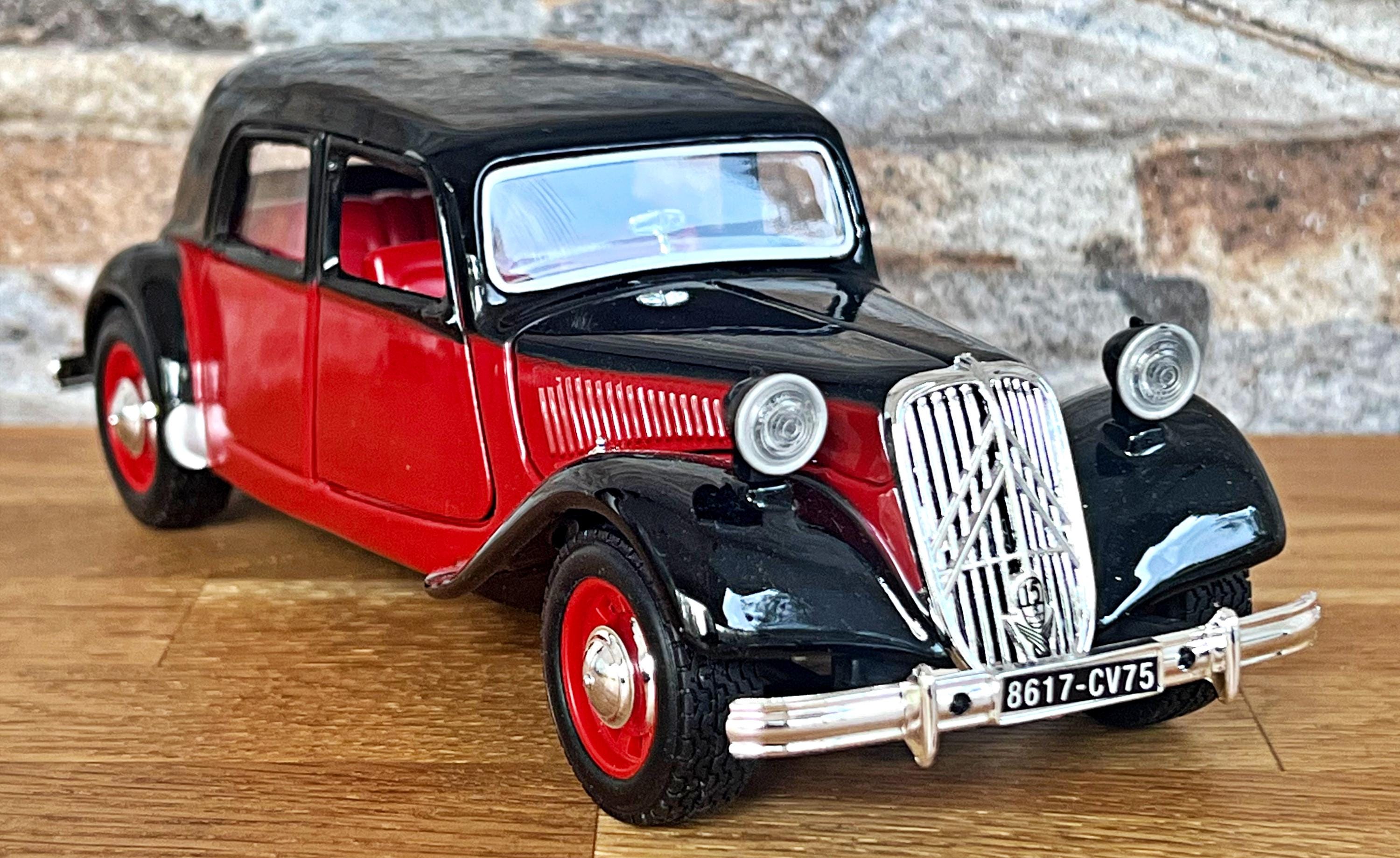 Bburago Citroën 15cv TA (1938) 1:24(黒) Bburago Citroen 15CV TA 1938 Black Burago In Box 1:24 | eBay