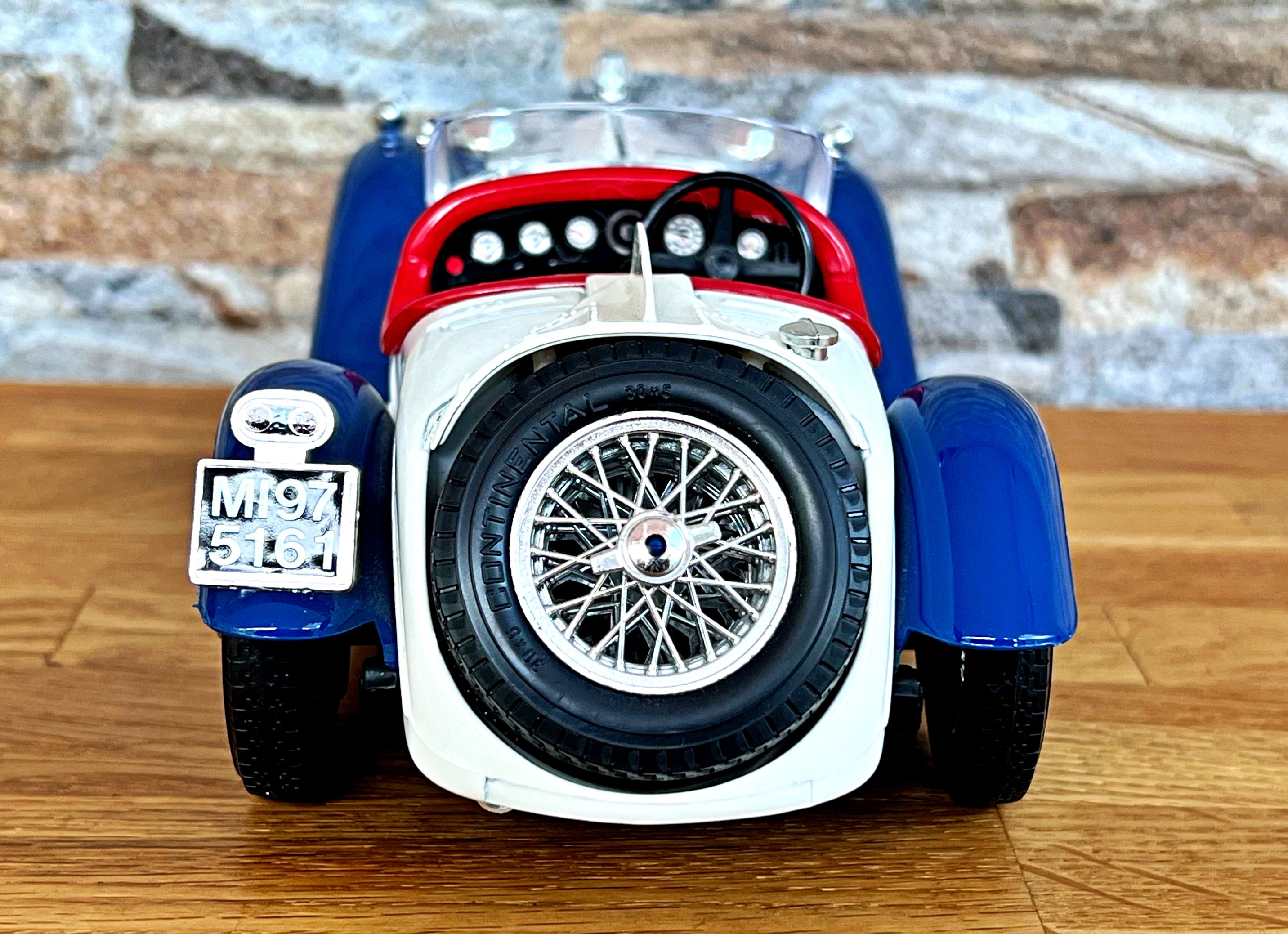 Alfa Romeo 2300 Spider 1932, Vintage Model Car, 1/18 Diecast