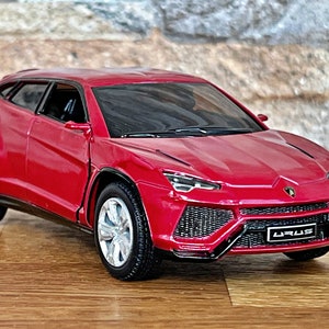 Lamborghini Urus , Model car, 1/38 diecast car, 1/38 scale model car, car model metal, Diecast collectible item, Lamborghini, Diecast model