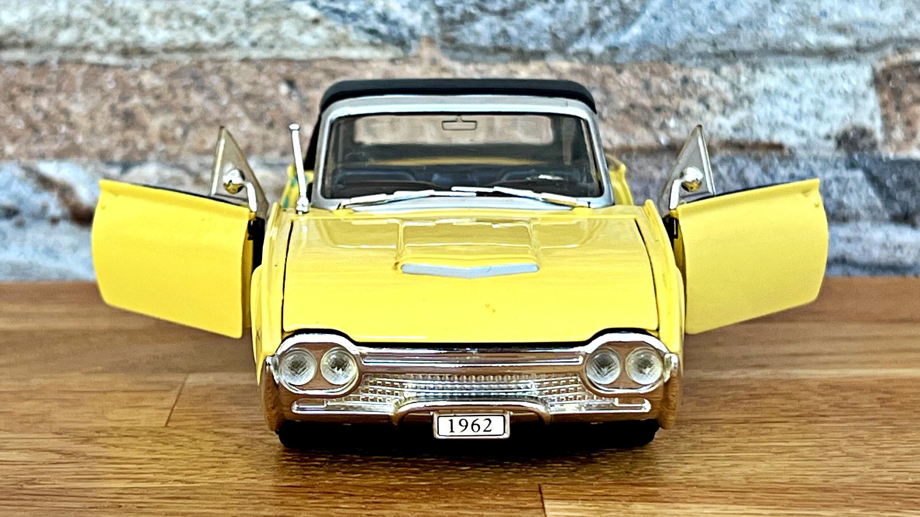 ミニカー ダイキャスト 1962 ford thunderbird sports ミニカー ダイキャスト 1962 ford thunderbird sports