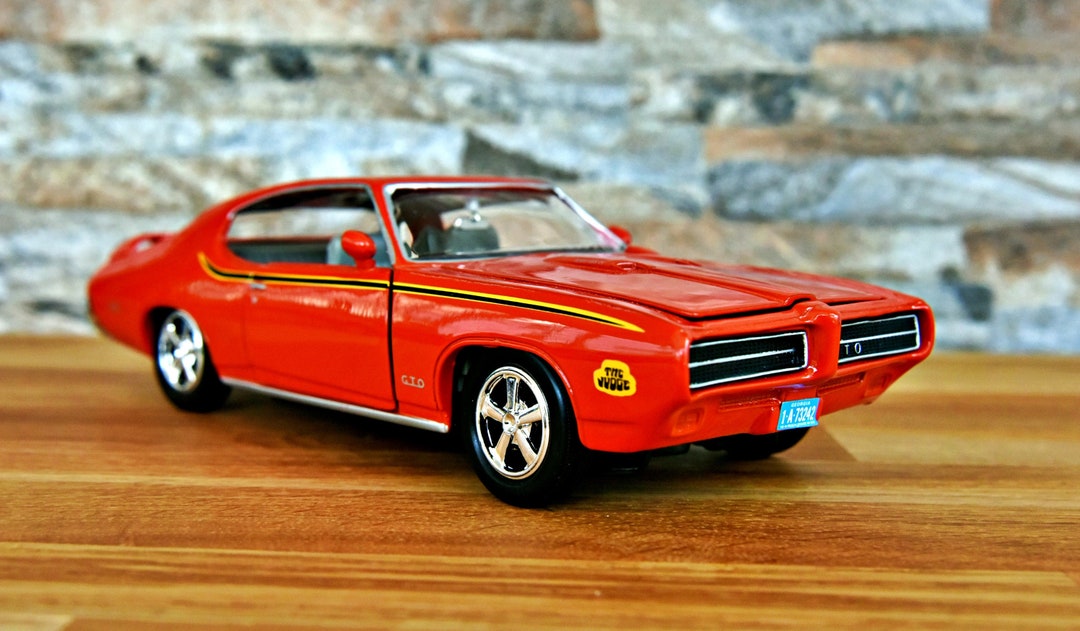 Pontiac GTO Judge 1969 | Model Car | 1:24 Diecast Car | 1/24