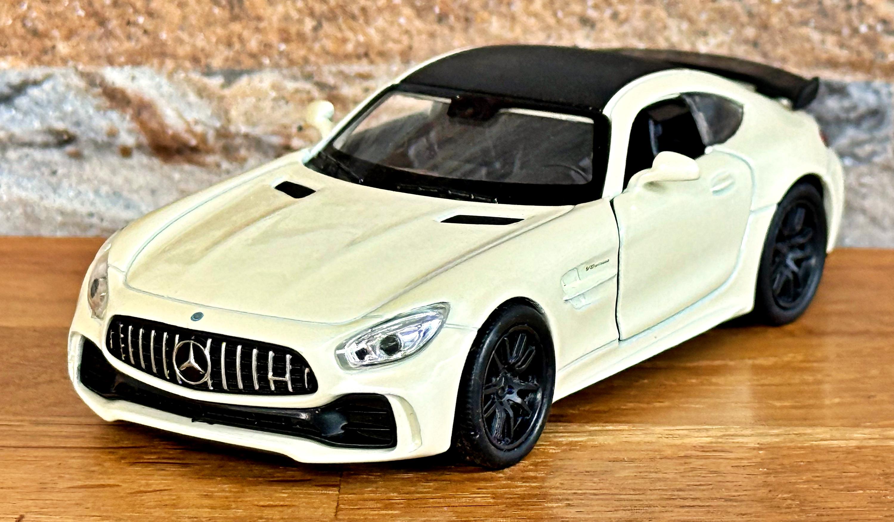 メルセデス・ベンツ AMG GT R | 1/36スケール ダイキャストカー | カー