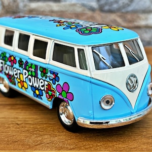 Volkswagen Classical Bus 1962, 1/32 diecast car, 1/32 scale model car, vintage hippie car 1/32, car model metal, flower power, VW bus