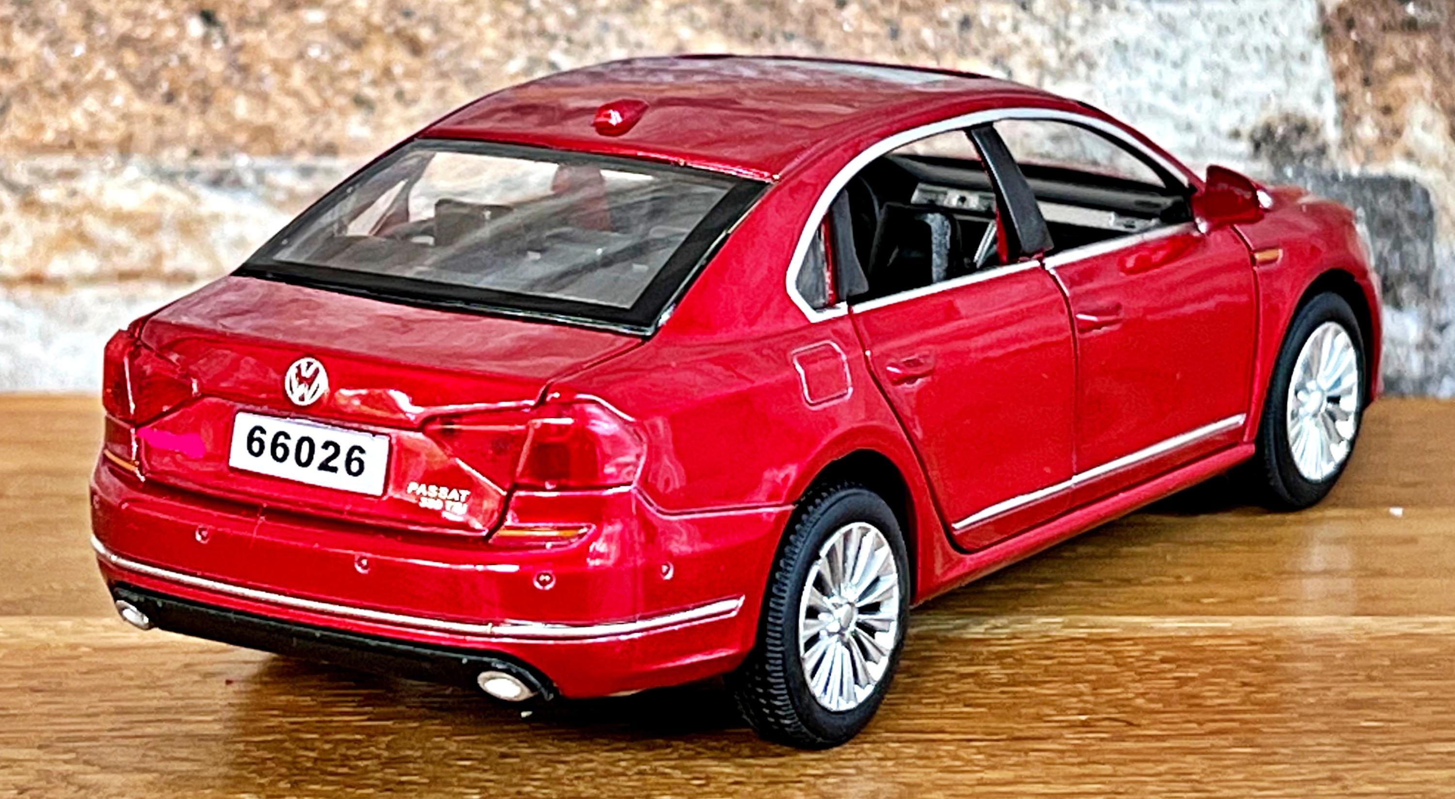Volkswagen Passat 330 TSI | Model Car | Diecast Car | 1/32 Scale