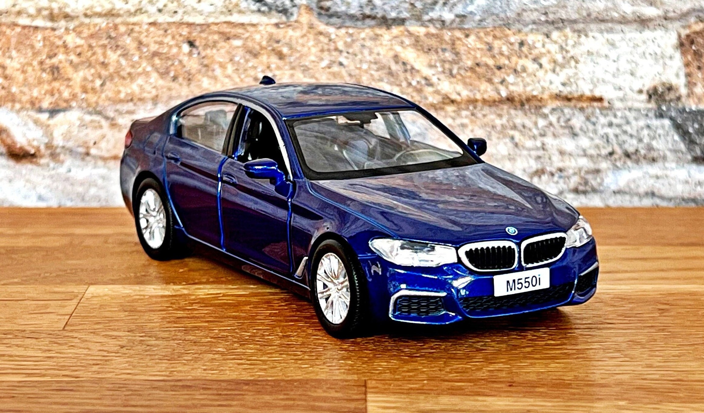 BMW M550i 2017 | Diecast Car | 1/36 Diecast Model Car | 1/36 Scale