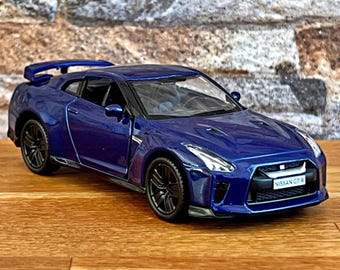 Nissan GT-R R35 | Model samochodu | Samochód odlewany ciśnieniowo | Model samochodu w skali 1/36 | model samochodu | Samochód odlewany ciśnieniowo | samochód kolekcjonerski | Nissan GT R | Ciemnoniebieski