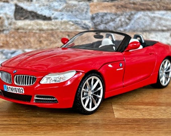 BMW updates Z4 roadster