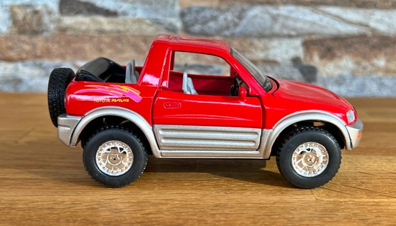 Toyota RAV4 Cabriolet | 1/32 Scale Model Car | Diecast Car | Die