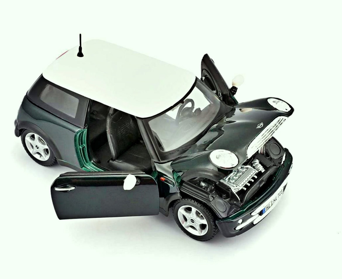Mini Cooper | 1/24 Scale Model Car | 1/24 Diecast Metal Car
