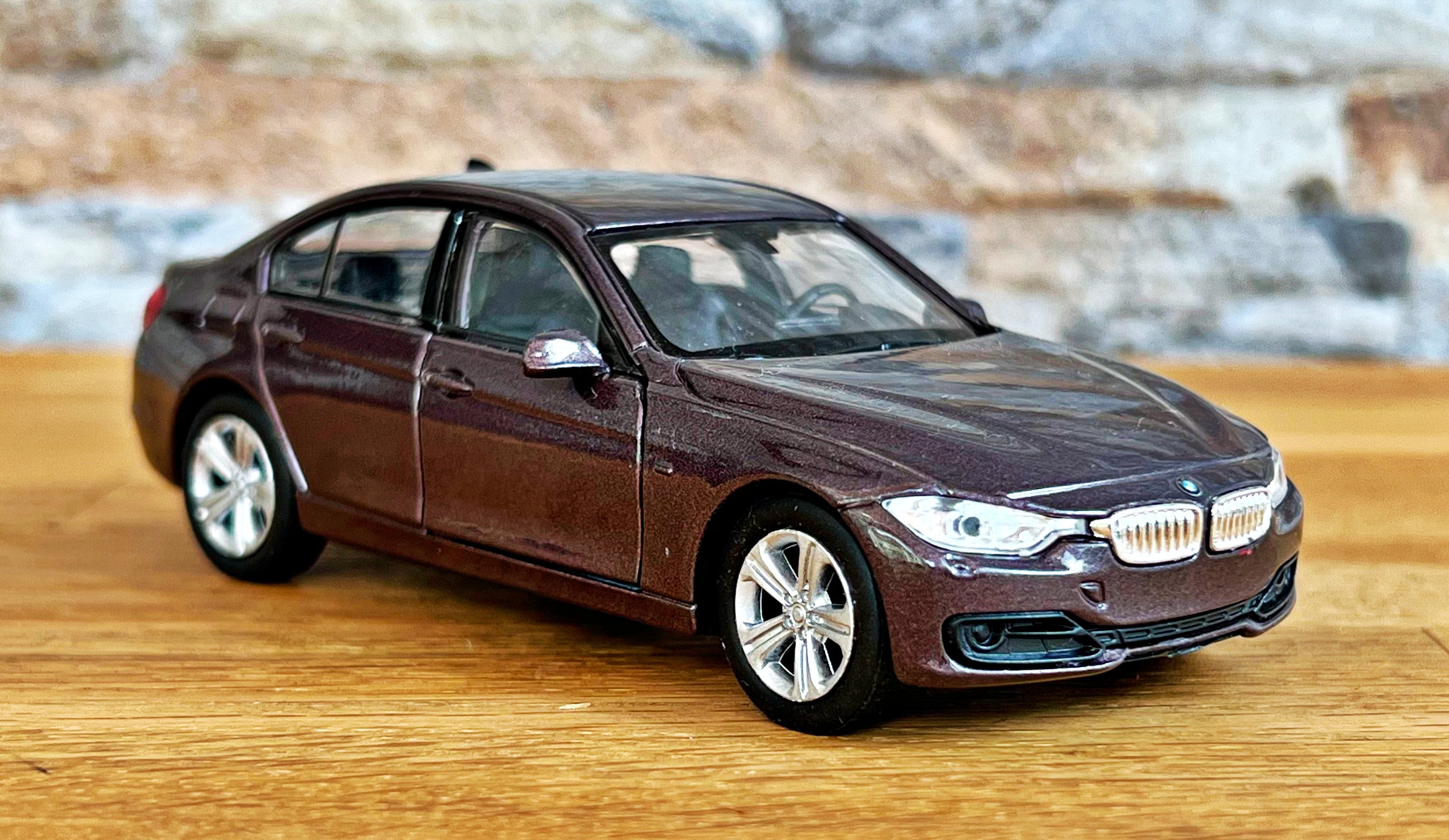 BMW 335 i 1/36 Diecast Modellauto Modellauto im Maßstab 1:36 Automodell  Metall Diecast Sammelobjekt BMW Modellauto - .de