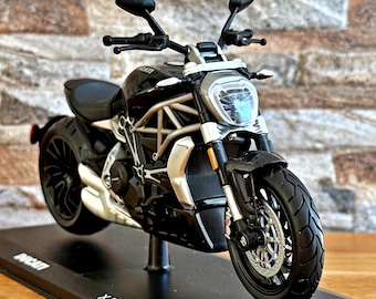 Ducati X Diavel S , scale 1/12 Diecast Model motorcycle, 1/12 die cast motorcycle model , Ducati , Diecast Motorcycle