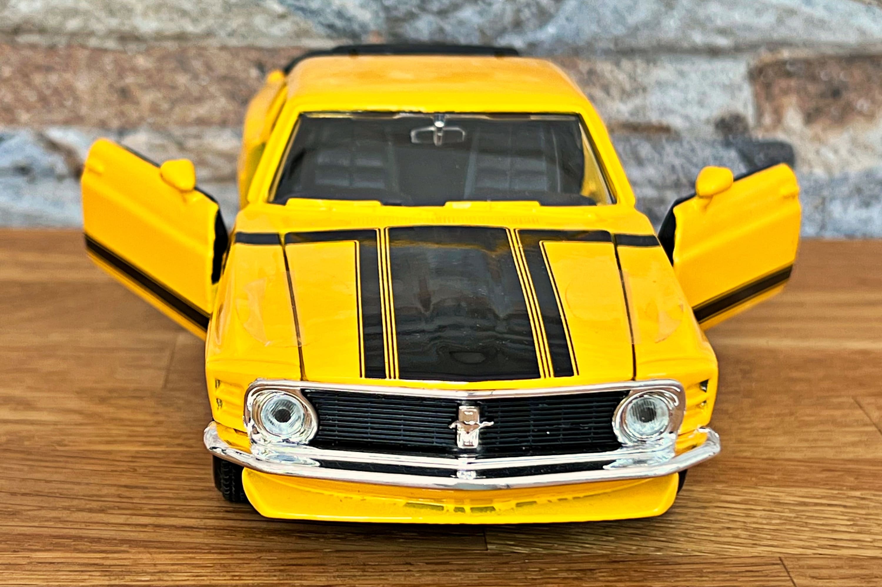 MAISTO MAISTO 32535 1:24 DES MODMUS 2012 FORD MUSTANG BOSS 302