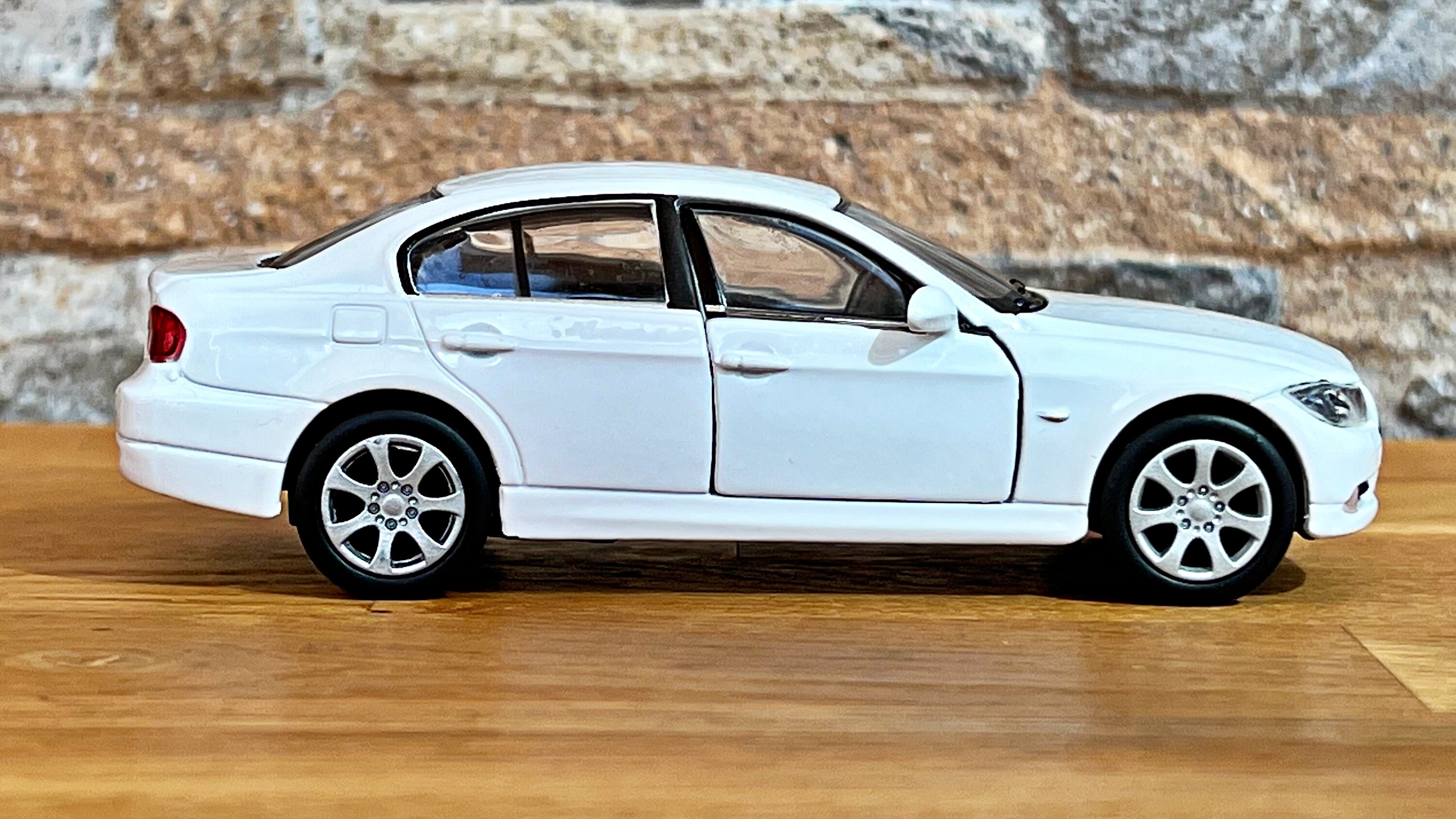 BMW 330i | Model Car | 1/36 Diecast Car | 1/36 Scale Model Car