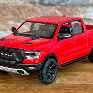 RAM 1500 Rebel 2019 Model , 1/46 diecast car, 1/46 scale model car, car model metal, Diecast collection, 1/46 diecast truck