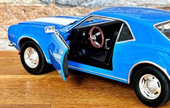 1968 Chevy Camaro Z/28- Welly 22448 - 1/24 Scale Diecast Model Toy Car (Brand New, but NOT IN BOX