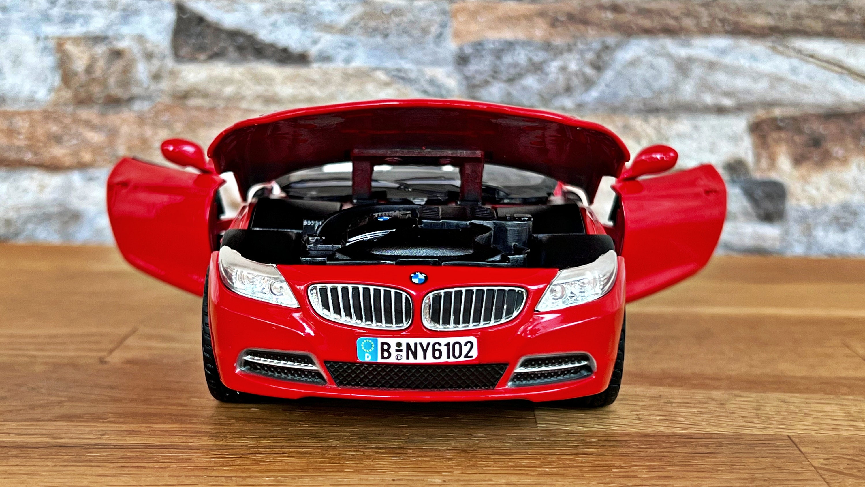 BMW Z4 Roadster 2010 | Model Car | 1:24 Diecast Car | 1/24