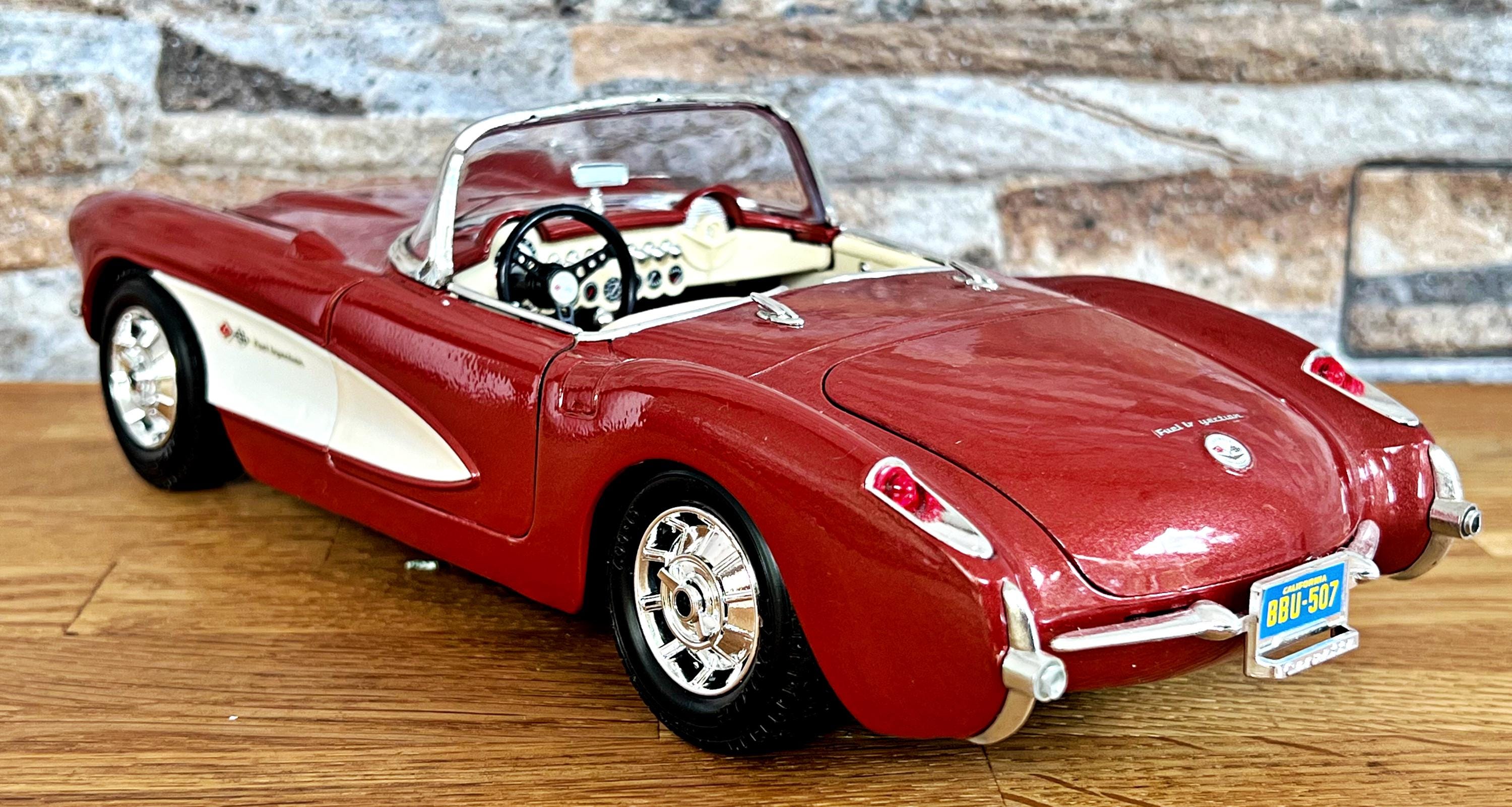 コルベット 1957 | ヴィンテージ モデルカー | 1/18 スケール モデル