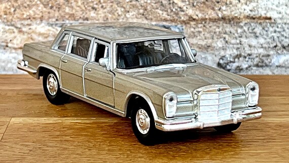 Mercedes Benz 600 1963 , Vintage Model Car , Diecast Car, 1/36