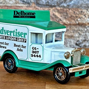 Vintage classic model truck, diecast truck, 1/46 scale model car, metal car model, old classic truck, diecast car collection