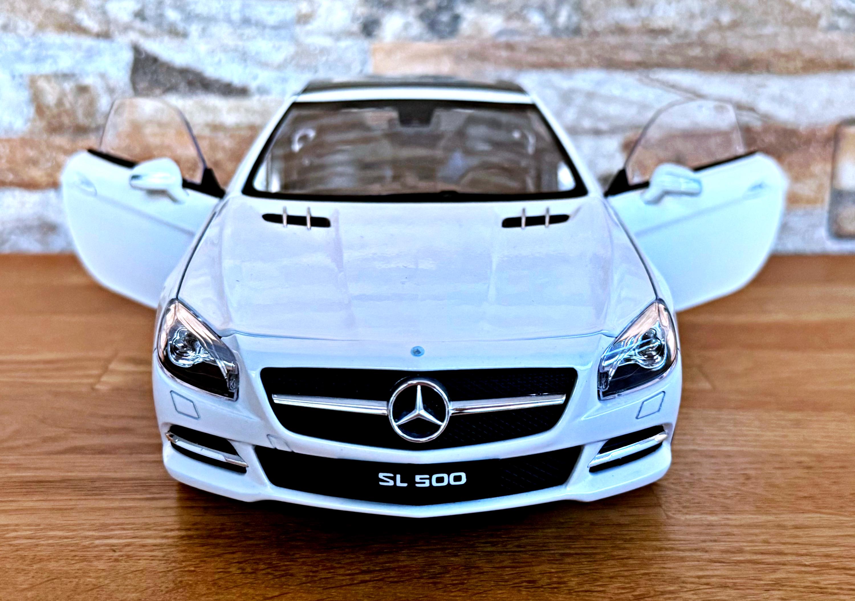 Mercedes Benz SL500 2012 | 1/18 Scale Model Car | Diecast Car