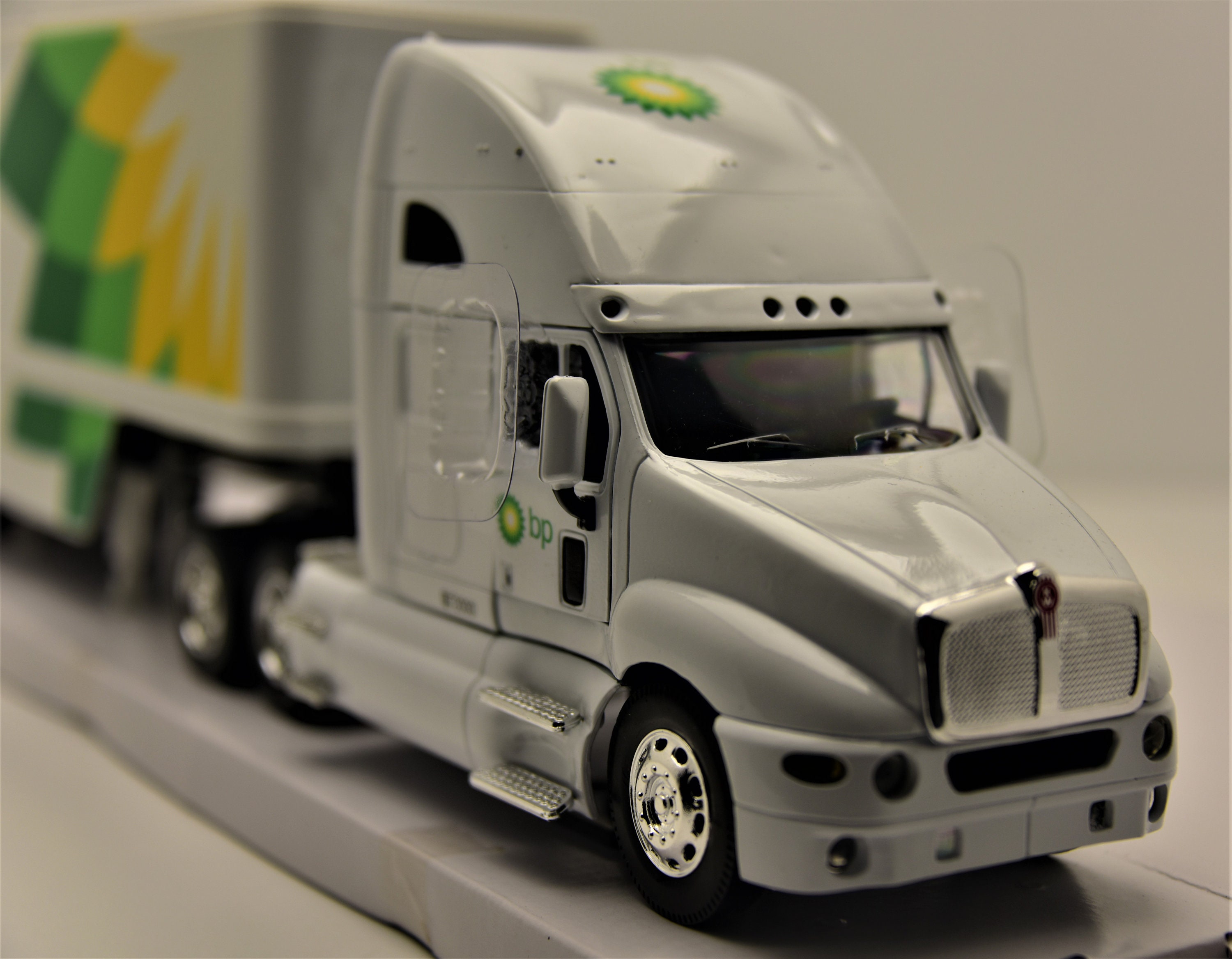 Kenworth diecast model trucks discount