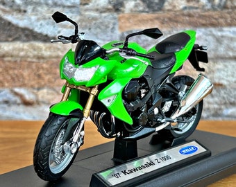 Kawasaki Z 1000 , scale 1/18 Diecast Model motorcycle, 1/18 die cast, model metal motorcycle, Kawasaki, Diecast Motorcycle