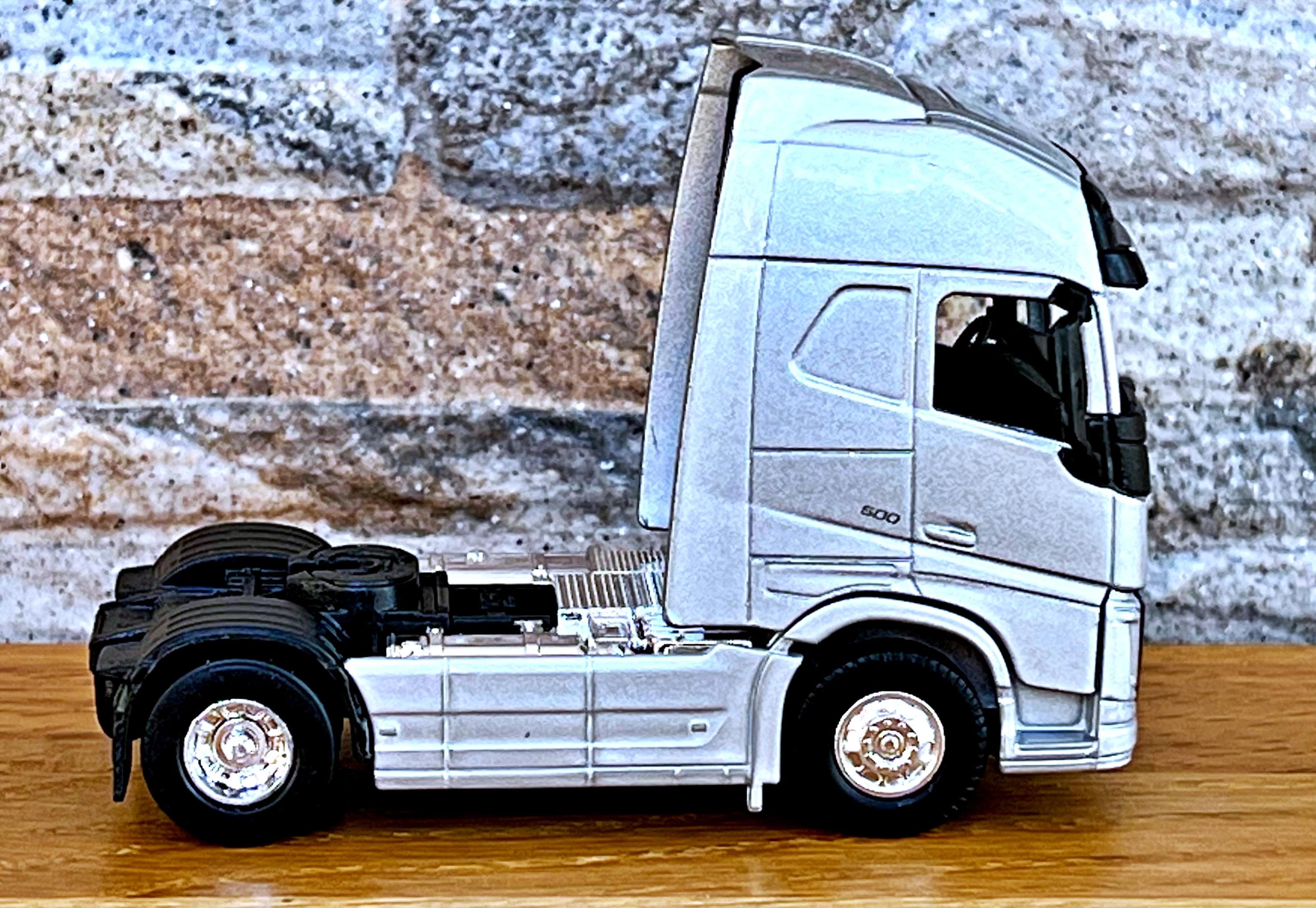 Volvo FH | Diecast Car | Model Car | 1/64 Scale Model Truck | Die