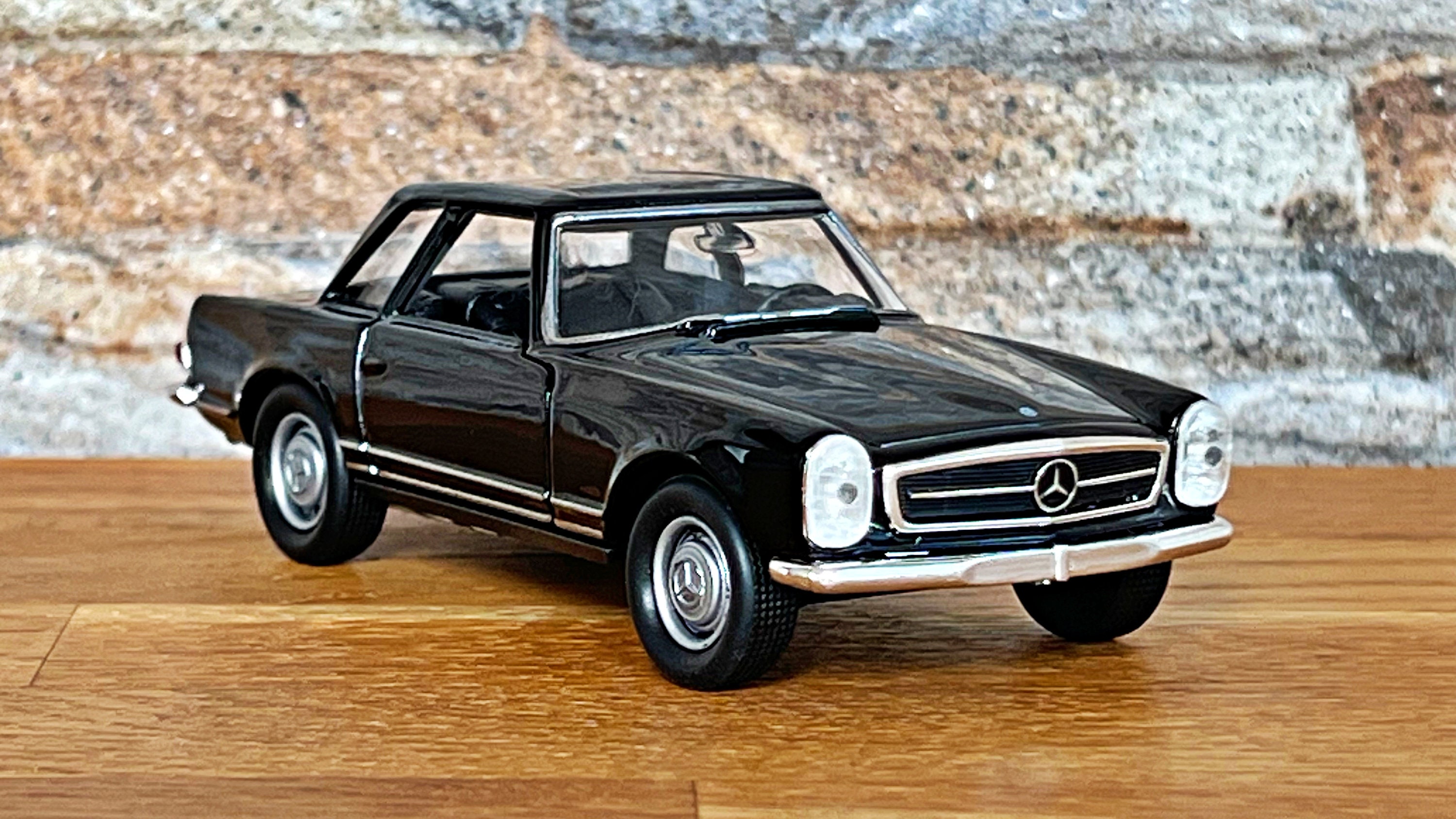 Auto De Colección Mercedes Benz 230 Sl Año 1963 Escala 1:24 | Cuotas