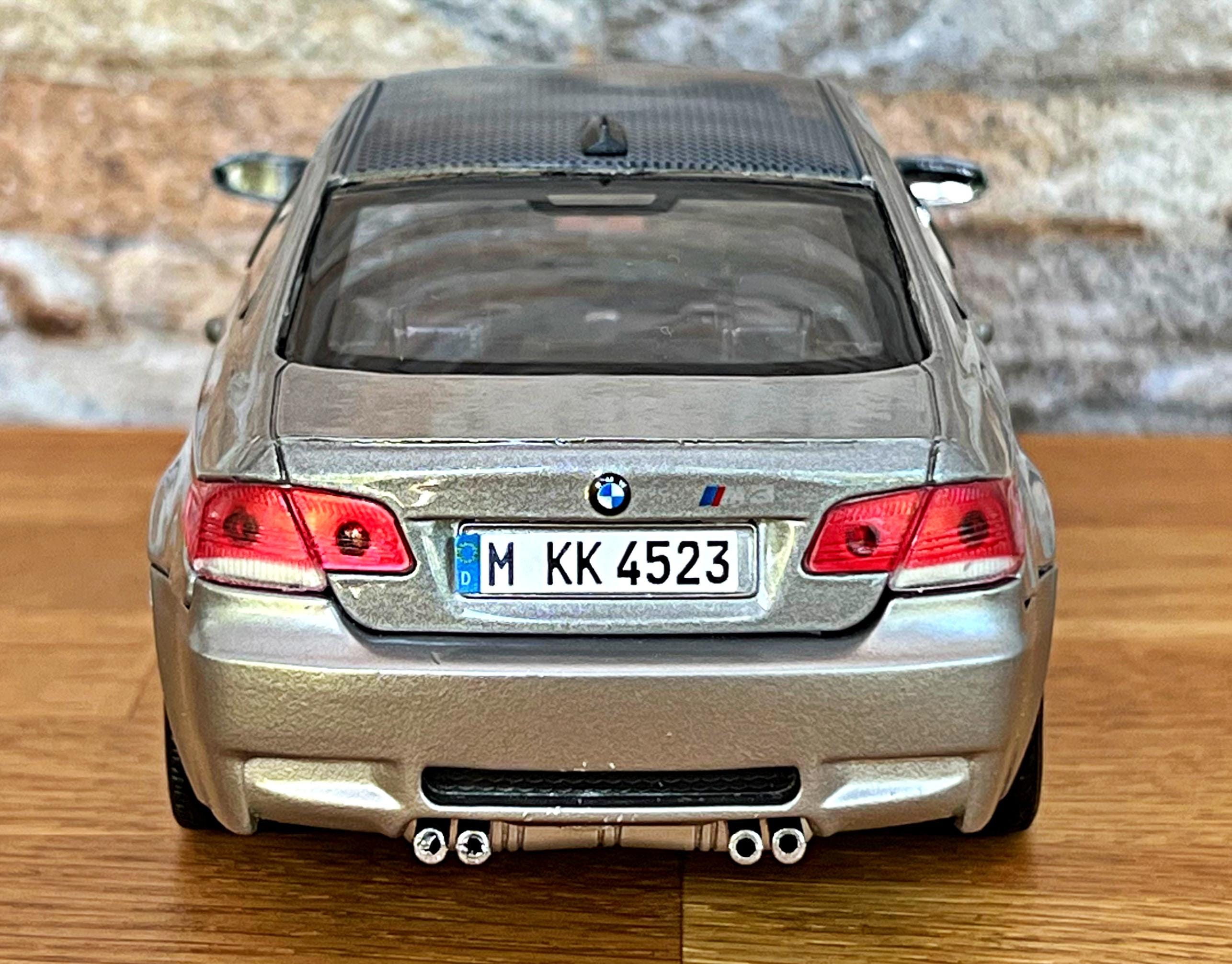 BMW M3 Coupe ミニカー 1/43 シルバー BMW M3 Coupe | Model Car | 1:24 Diecast Car | 1/24 Scale