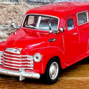 Chevrolet Suburban 1950 | Vintage Model Car | 1/36 Diecast car | 1:36 scale model car | Die cast car  | Collectible item | Car Model | 50s