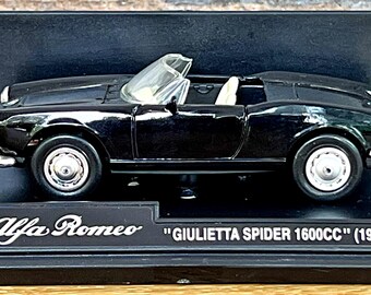 Alfa Romeo Giuliette Spider 1600 Cc 1962, Vintage Diecast Car