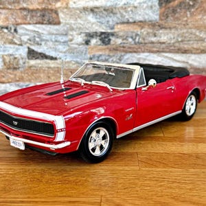 シボレー カマロ SS 396 1967 | 1/18スケール モデルカー | ダイ