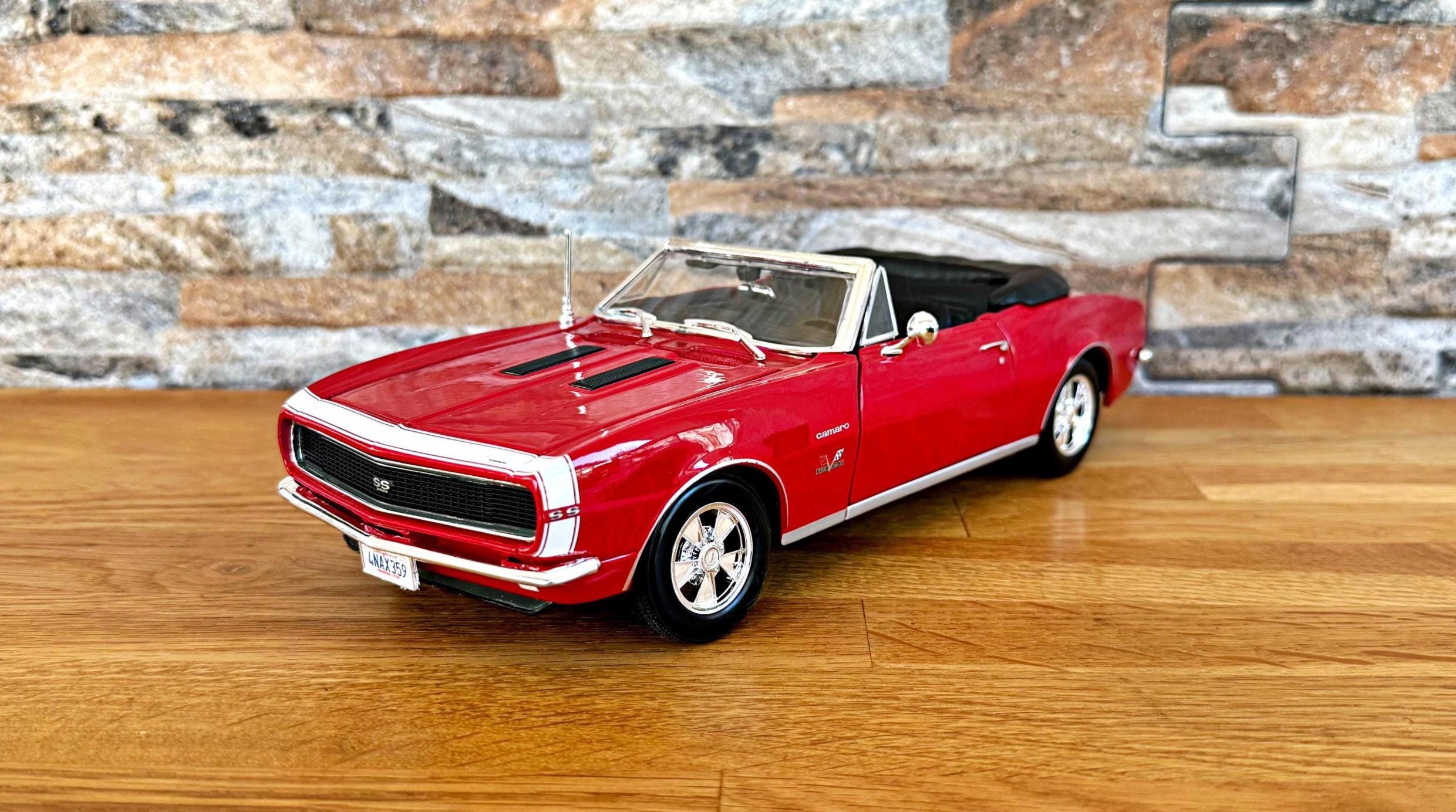 シボレー カマロ SS 396 1967 | 1/18スケール モデルカー | ダイ