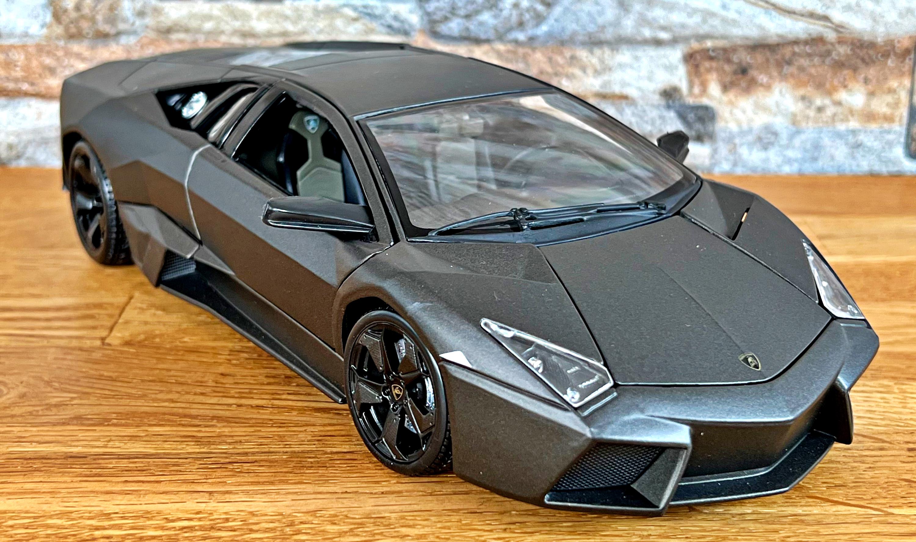 Lamborghini Reventon | Model Car | Diecast Car | 1/18 Scale Model