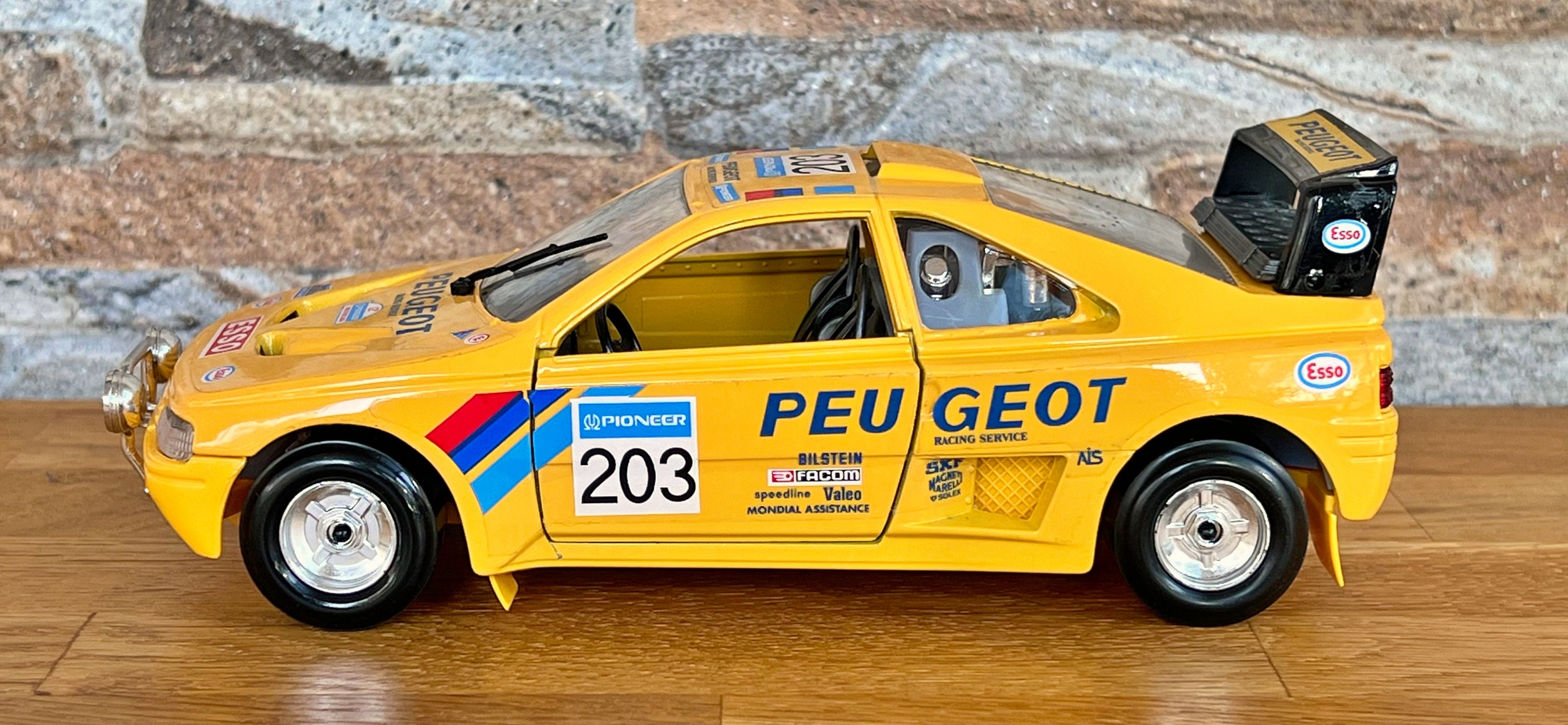 Peugeot 405 Turbo 16 Raid | Vintage Model Car | Scale 1/24 Diecast