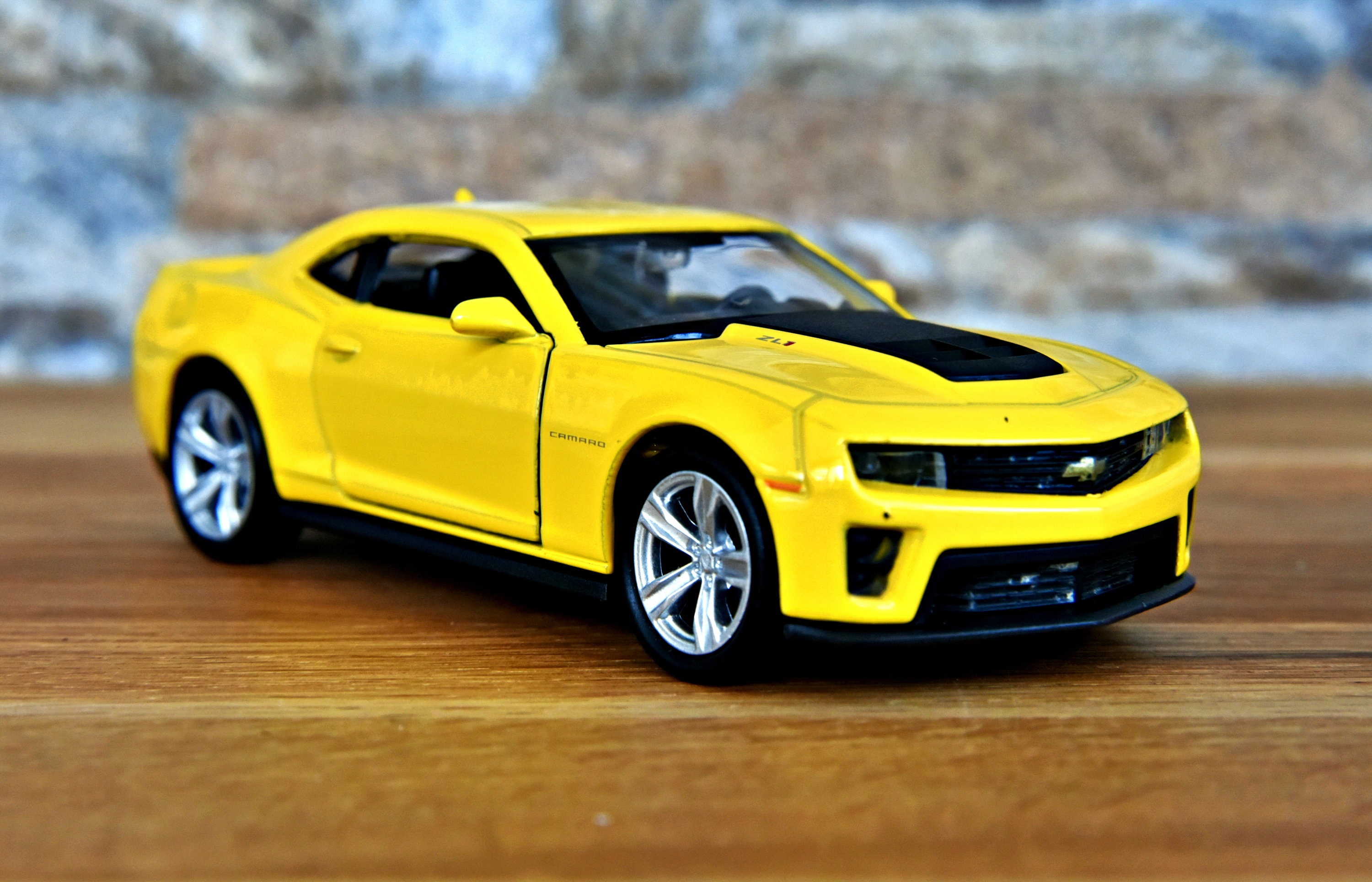 シボレー カマロ ZL1、スケール 1/36 モデルカー、コレクションカー