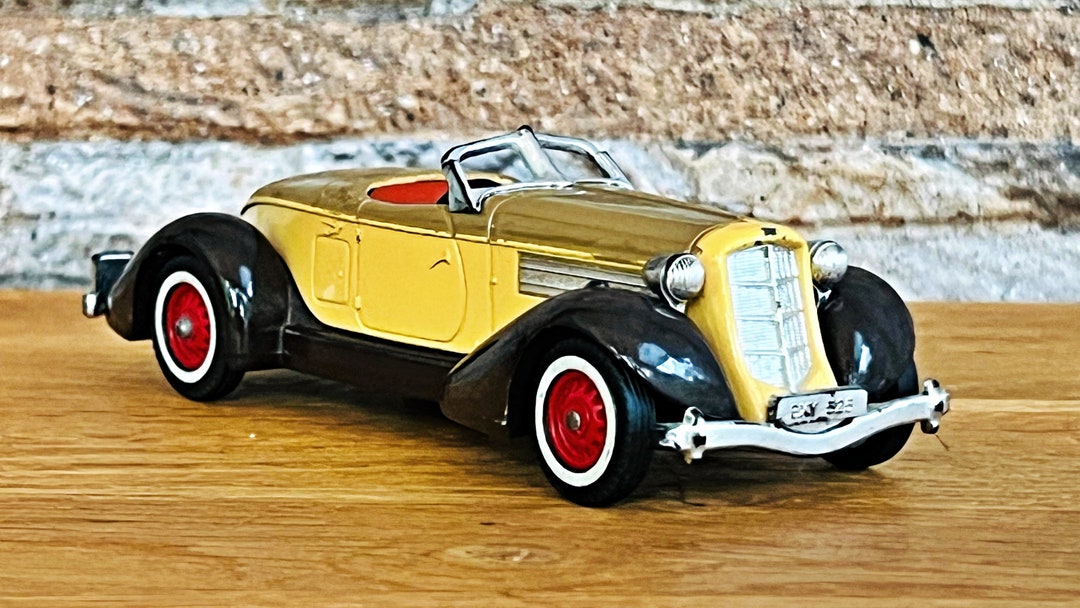 Auburn 851 Speedster 1935 Rouge Miniature ERTL 1/18 – Muscle Américain En édition Limitée