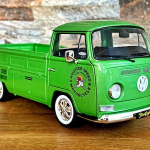 Volkswagen T2 Pickup | Model car | 1/18 Scale Model Car | Diecast model car 1:18 | VW Pickup | Collectible Die cast Model