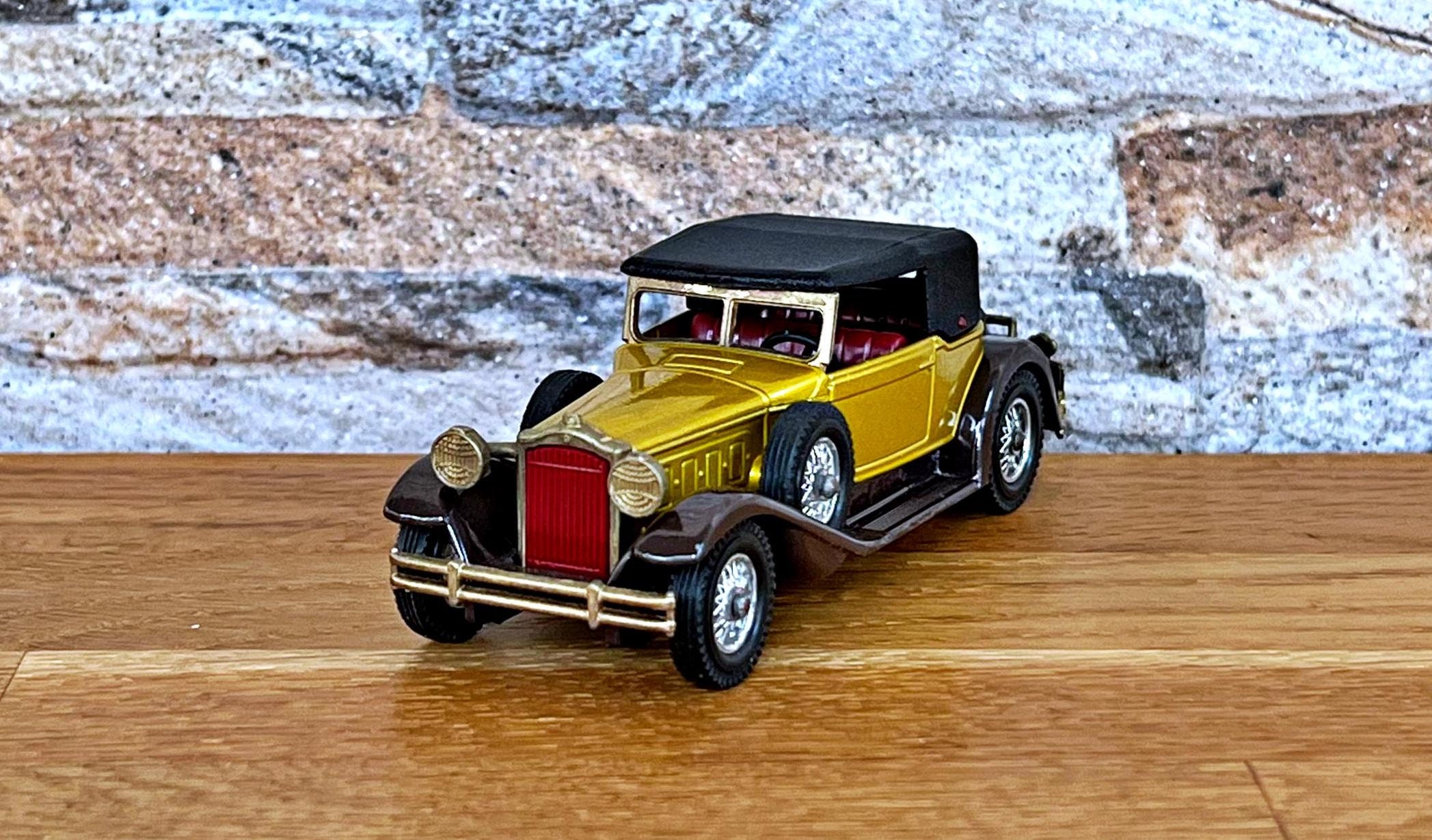 1930 Packard Victoria , Vintage Diecast Car, 1/46 Scale Model Car