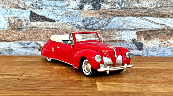 1940 Lincoln Continental Cabriolet | Vintage Model Car | Vintage