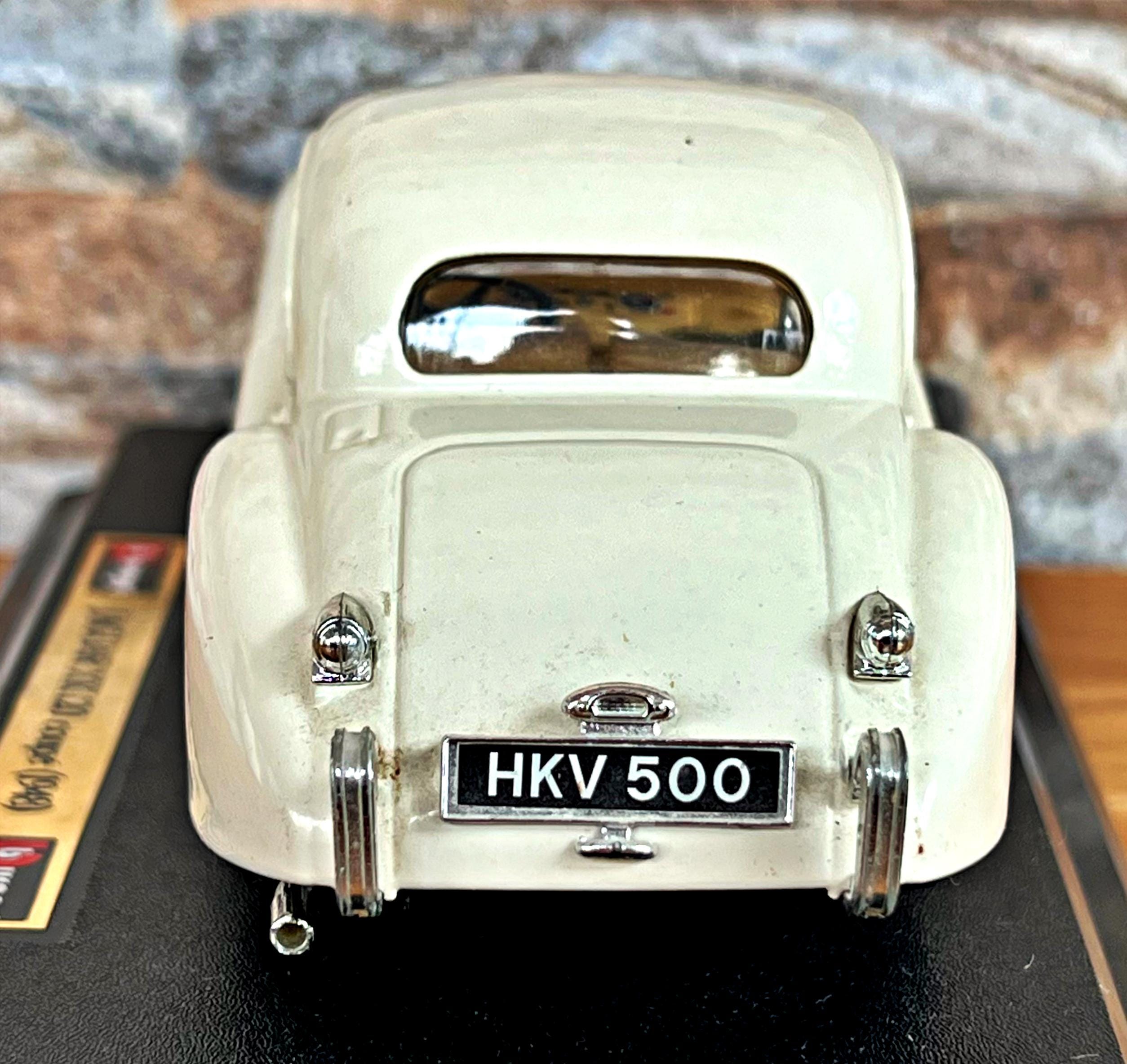 Jaguar XK120 Coupe 1948 | Vintage Model Car | Scale 1/24 Diecast