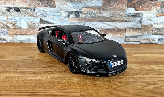 Audi R8 GT, Model Car, Diecast Car, 1/18 Scale Model Car