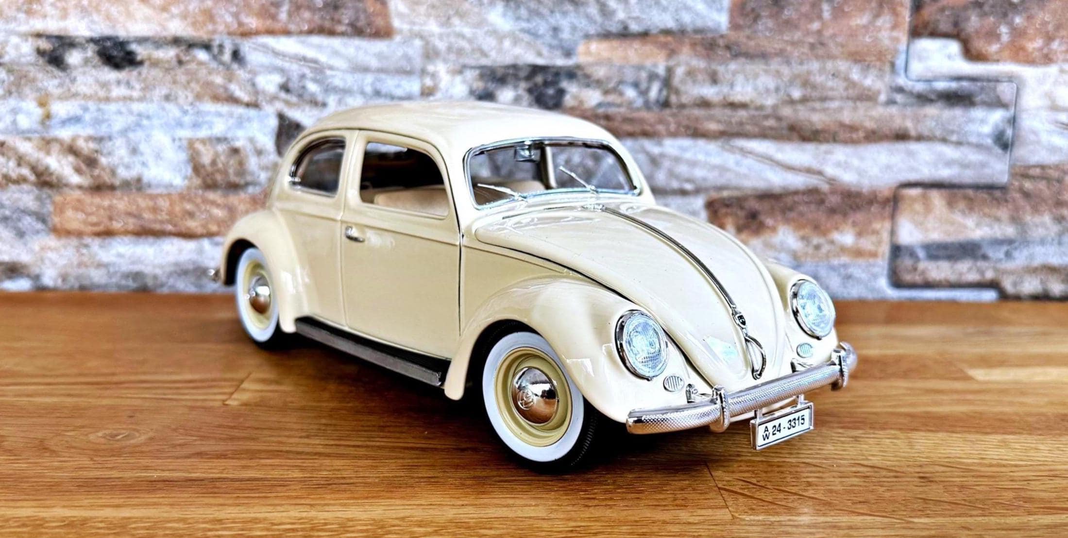 Volkswagen Beetle 1955 | 1/18 Scale Model Car | Diecast Model Car