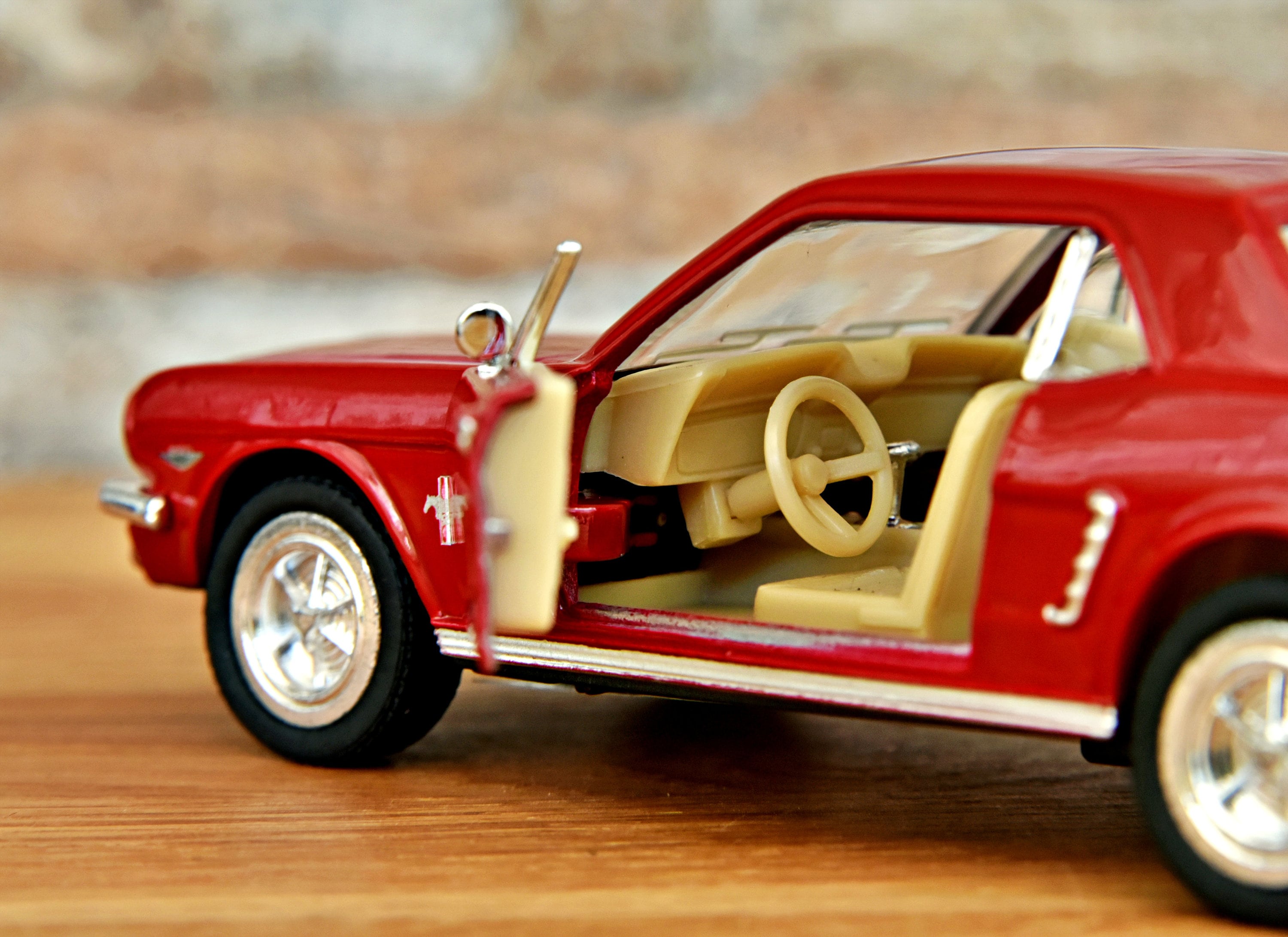 Ford Mustang 1/2 1964 | Vintage Model Car | 1/36 Diecast Car
