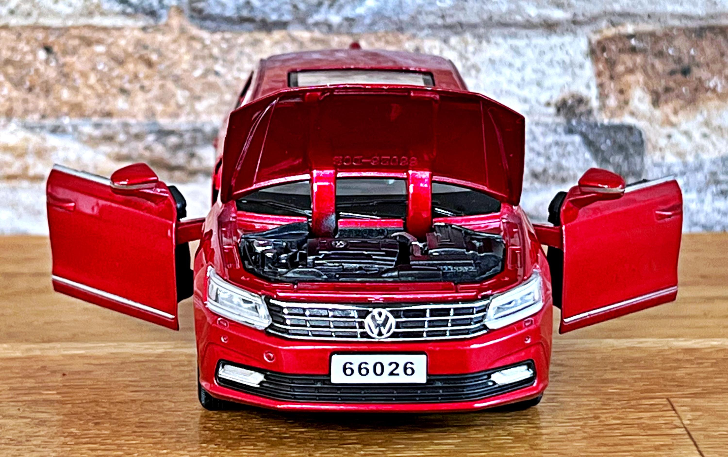 Volkswagen Passat 330 TSI | Model Car | Diecast Car | 1/32 Scale