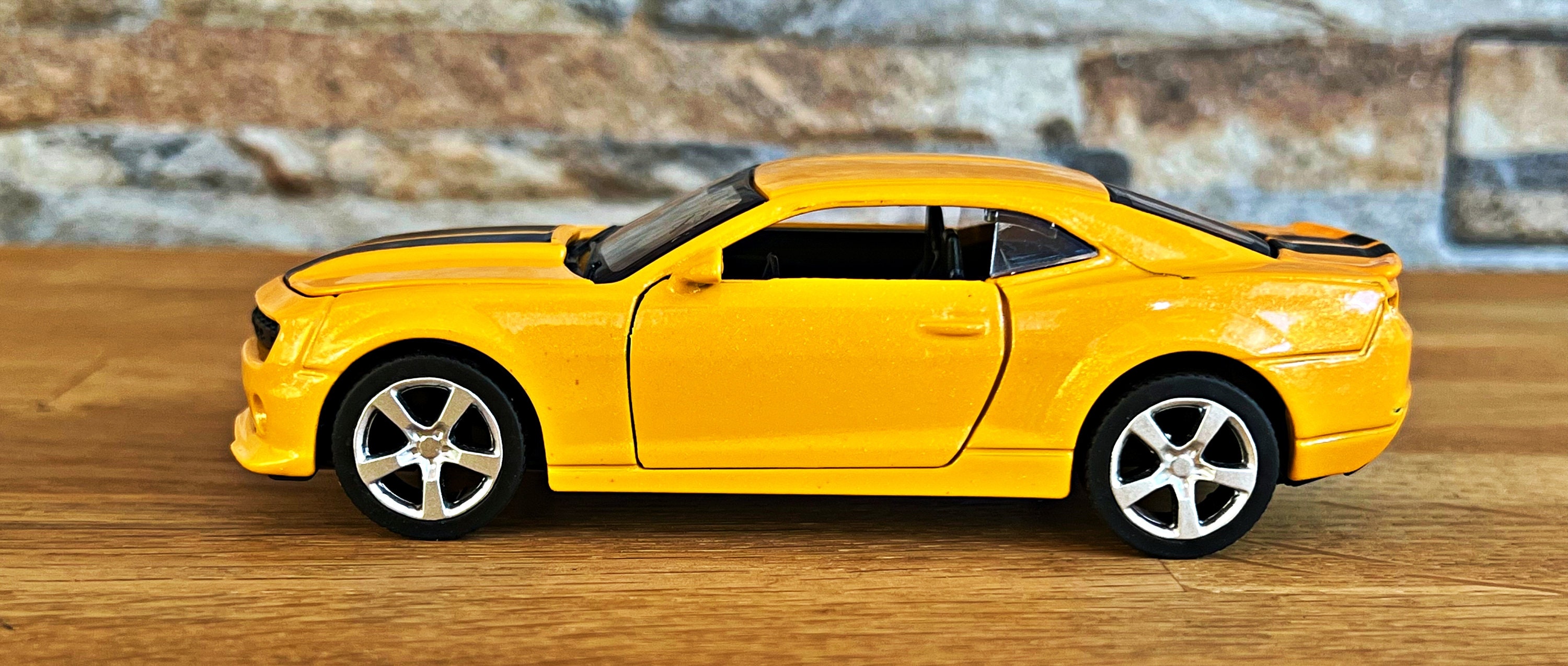 Chevrolet Camaro 2010, Scale 1/36 Model Car, Collection Car Chevrolet Camaro 2010, Scale 1/36 Model Car, Collection Car