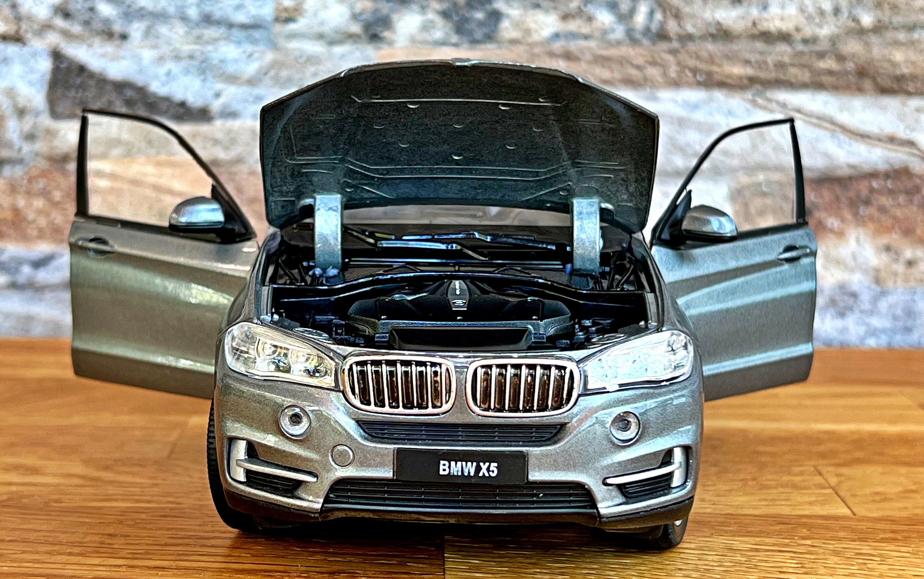 BMW X5 | Model Car | Diecast Car | 1/24 Scale Model Car | Car