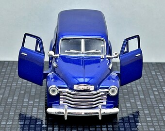 シボレー サバーバン 1950 | ヴィンテージ モデルカー | 1/36 ダイ